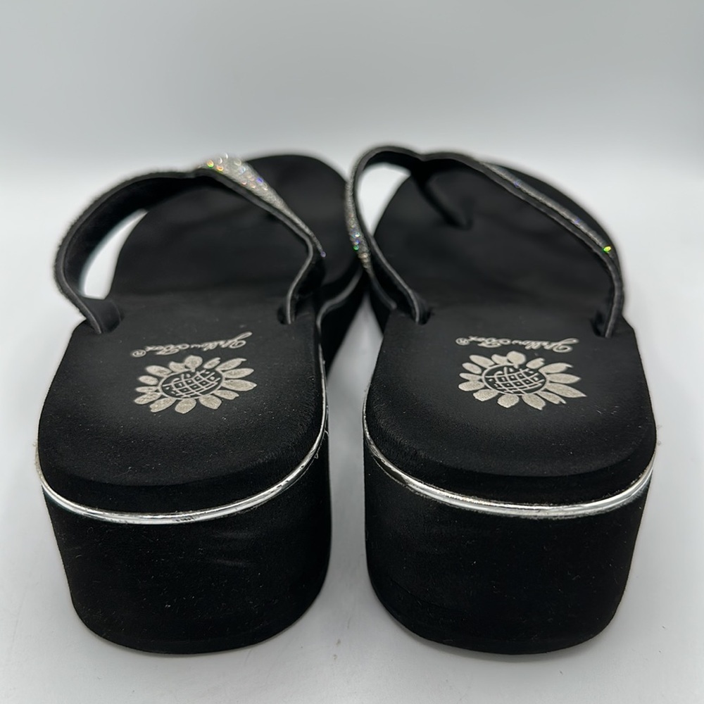 Yellow Box Briah black leather thong sandals with silver bling straps, size 6 - Picture 5 of 9